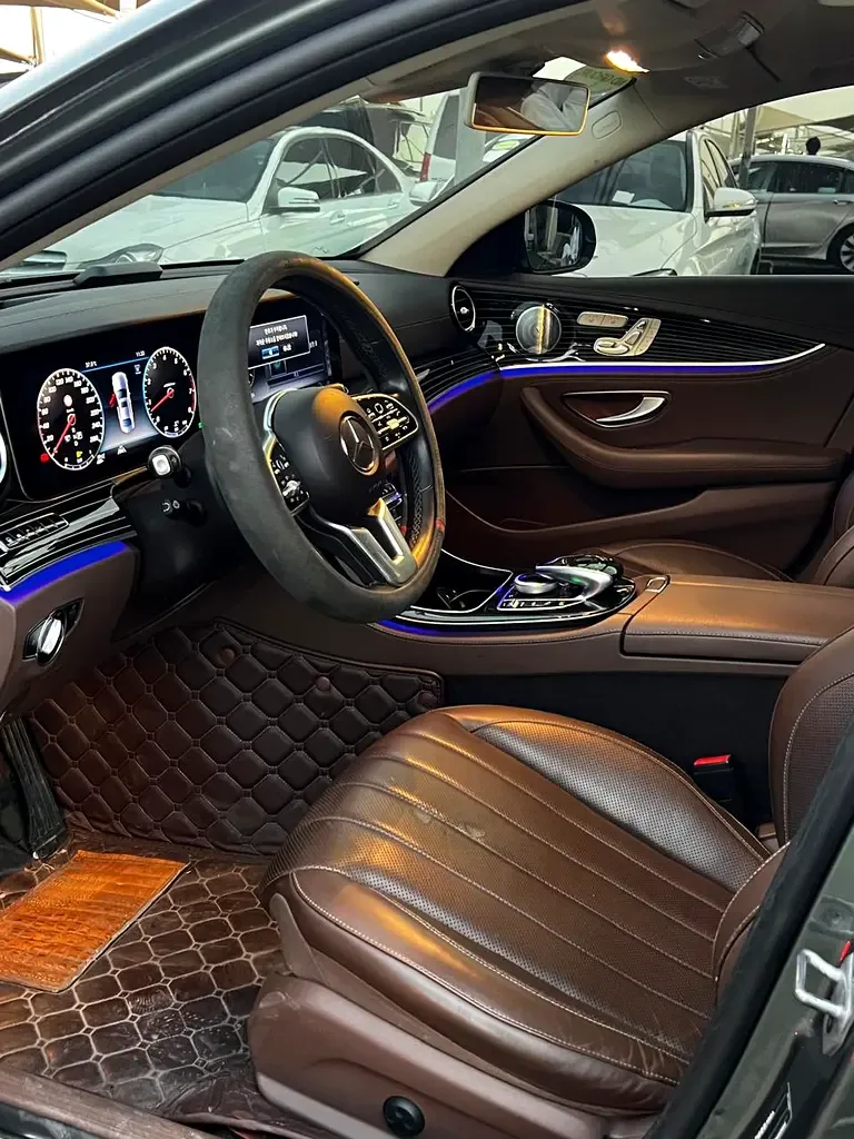 Mercedes-Benz E-Class E 450 4MATIC 9G-TRONIC (367 hp) - 4