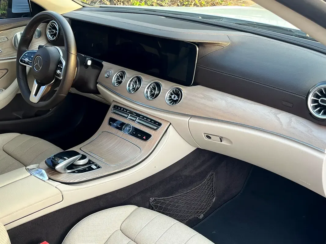 Mercedes-Benz E-Class E 450 4MATIC 9G-TRONIC (367 حصان) - 12