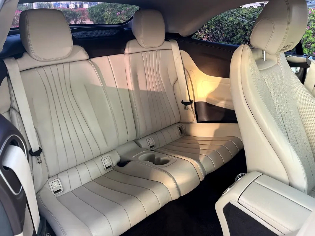 Mercedes-Benz E-Class E 450 4MATIC 9G-TRONIC (367 حصان) - 14