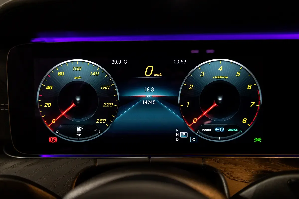 Mercedes-Benz E-Class E 450 4MATIC G-TRONIC (367 hp) - 14