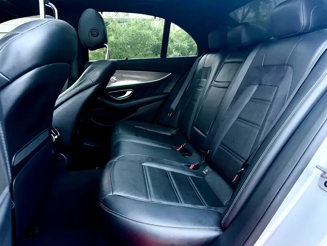 Mercedes-Benz E-Class E 53 4MATIC+ 9G-TRONIC (435 hp) - 11