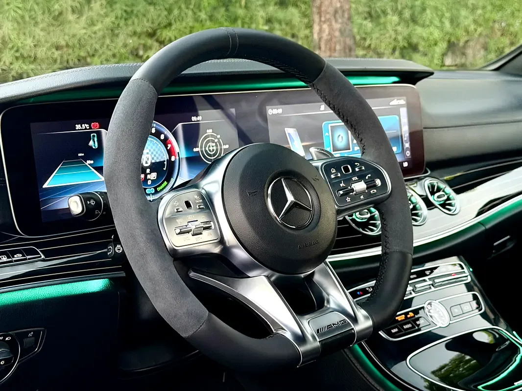 Mercedes-Benz E-Class E 53 4MATIC+ 9G-TRONIC (435 حصان) - 11