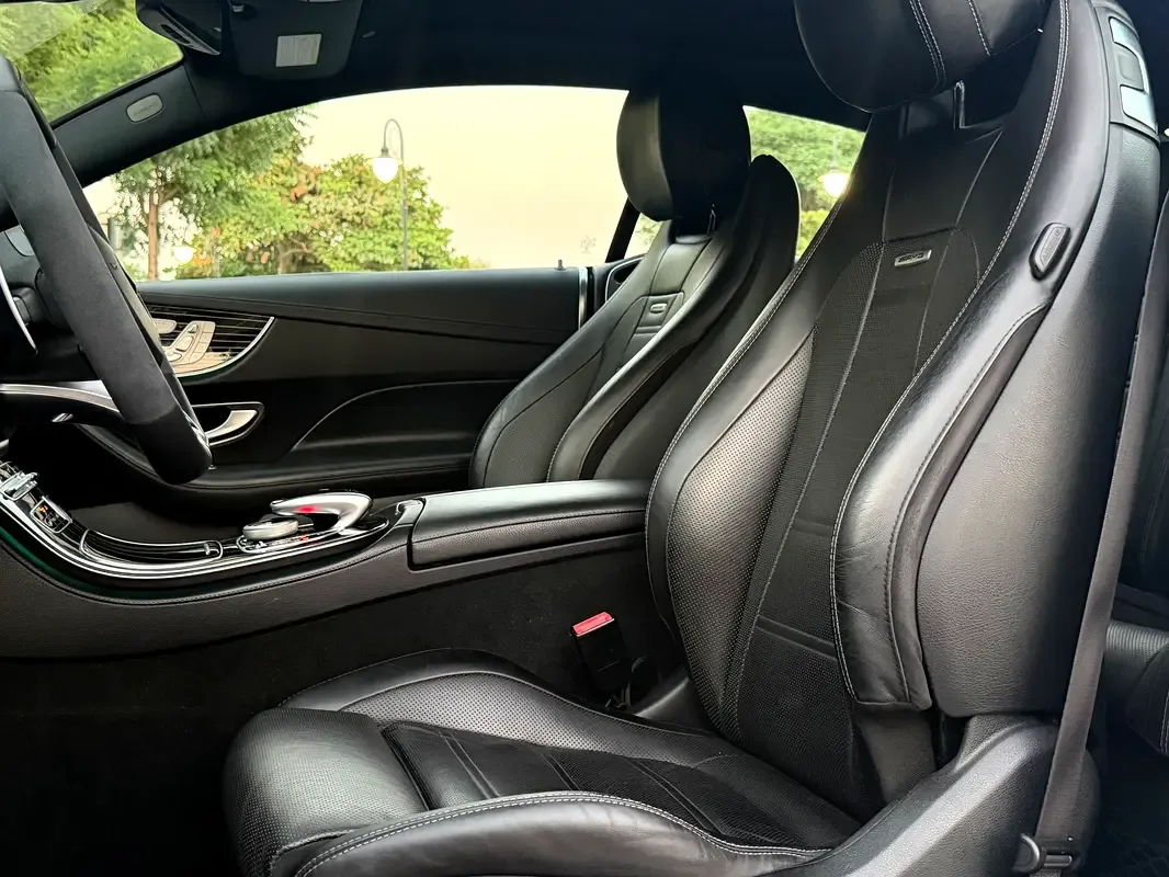Mercedes-Benz E-Class E 53 4MATIC+ 9G-TRONIC (435 حصان) - 12