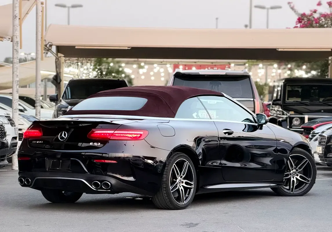 Mercedes-Benz E-Class E 53 9G-TRONIC 4MATIC+ (435 حصان) - 9