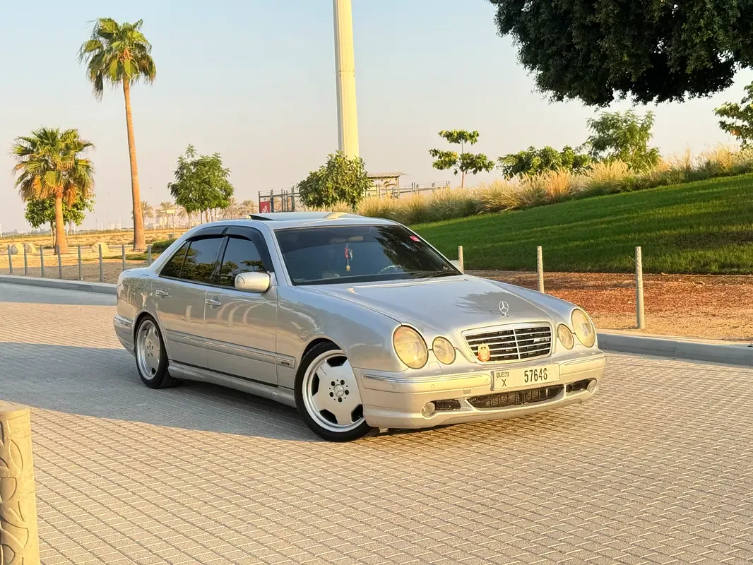 Mercedes-Benz E-Class E 55 5G-Tronic (354 hp)