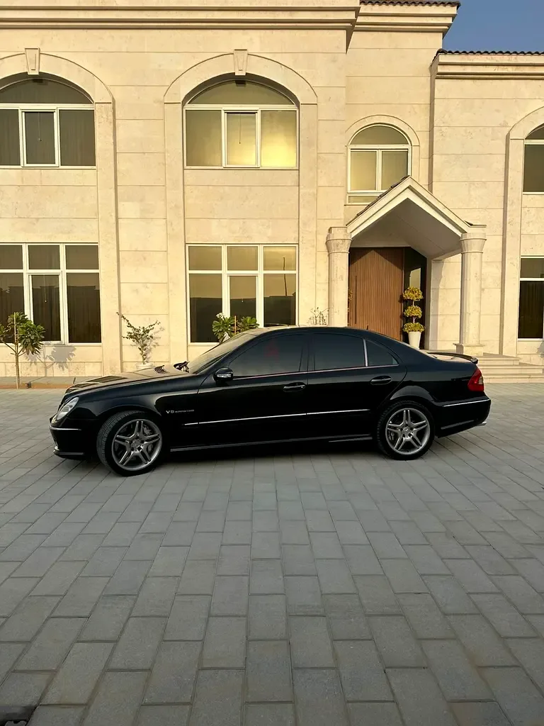 Mercedes-Benz E-Class E 55 AT (476 حصان)