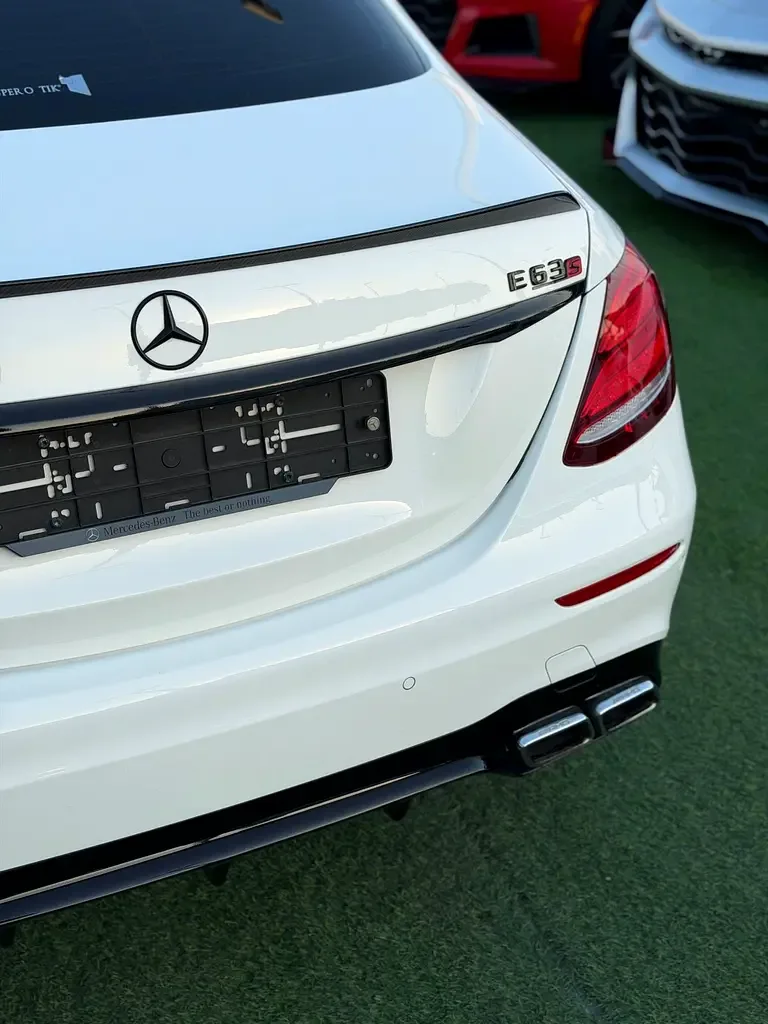 Mercedes-Benz E-Class E 63 AMG 4MATIC+ 9G-TRONIC (571 hp) - 3