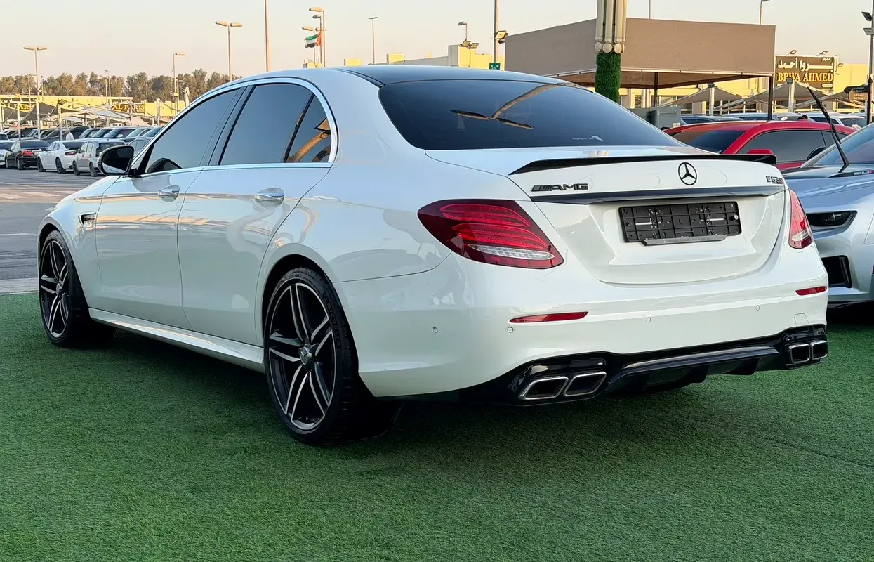 Mercedes-Benz E-Class E 63 AMG 4MATIC+ 9G-TRONIC (571 hp) - 4