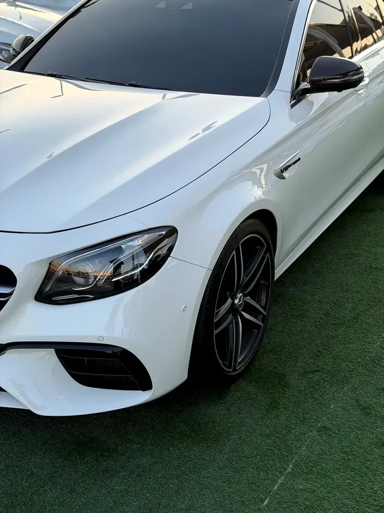 Mercedes-Benz E-Class E 63 AMG 4MATIC+ 9G-TRONIC (571 hp) - 6