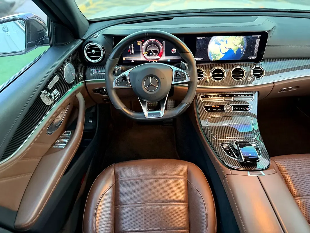 Mercedes-Benz E-Class E 63 AMG 4MATIC+ 9G-TRONIC (571 hp) - 19