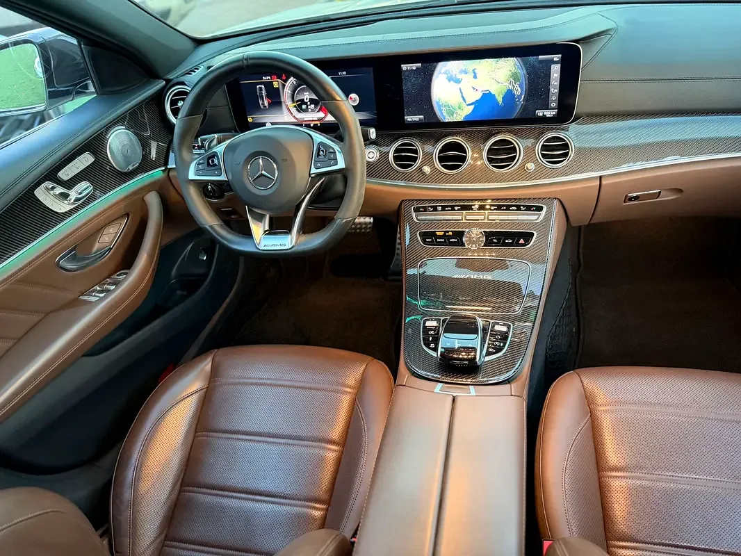 Mercedes-Benz E-Class E 63 AMG 4MATIC+ 9G-TRONIC (571 hp) - 17
