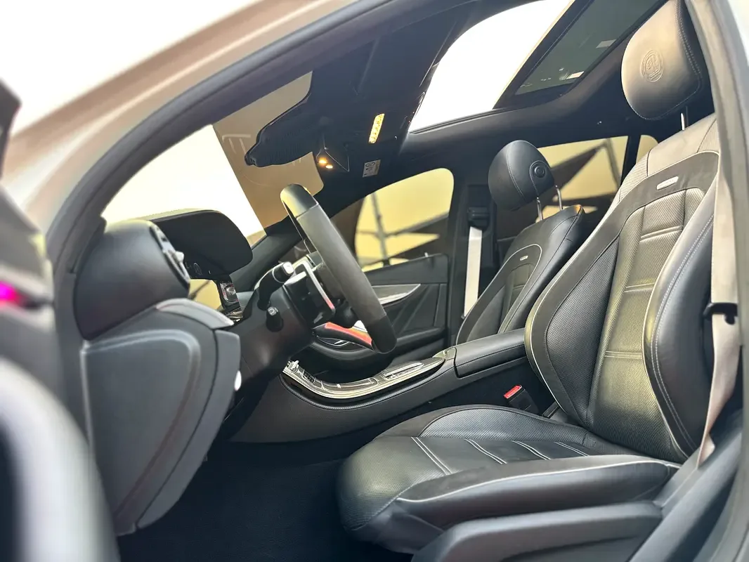 Mercedes-Benz E-Class E 63 AMG 4MATIC+ 9G-TRONIC (571 hp) - 13