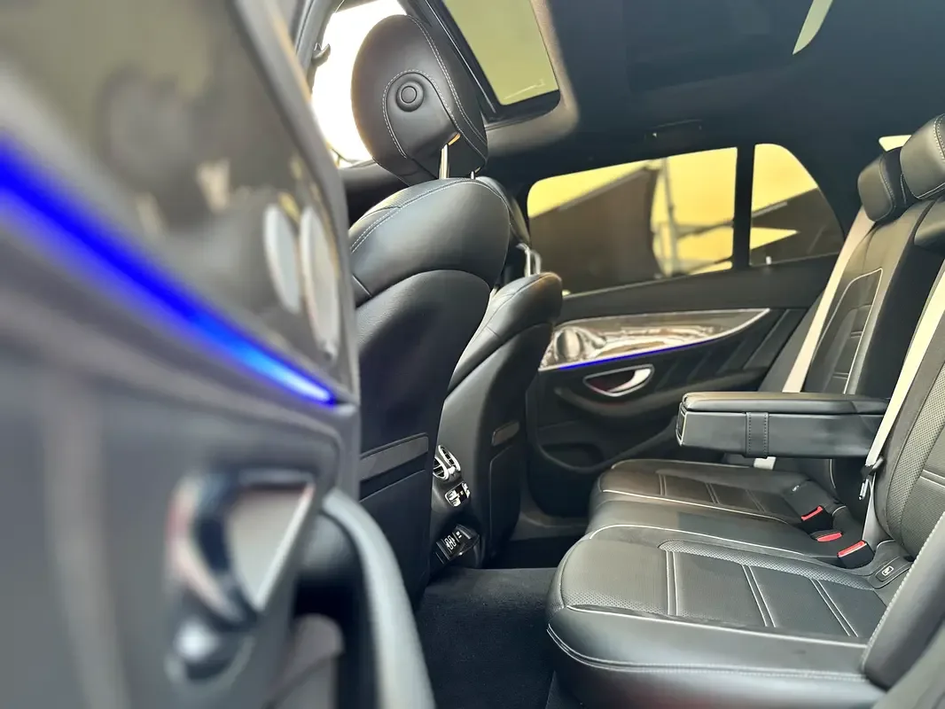 Mercedes-Benz E-Class E 63 AMG 4MATIC+ 9G-TRONIC (571 hp) - 17