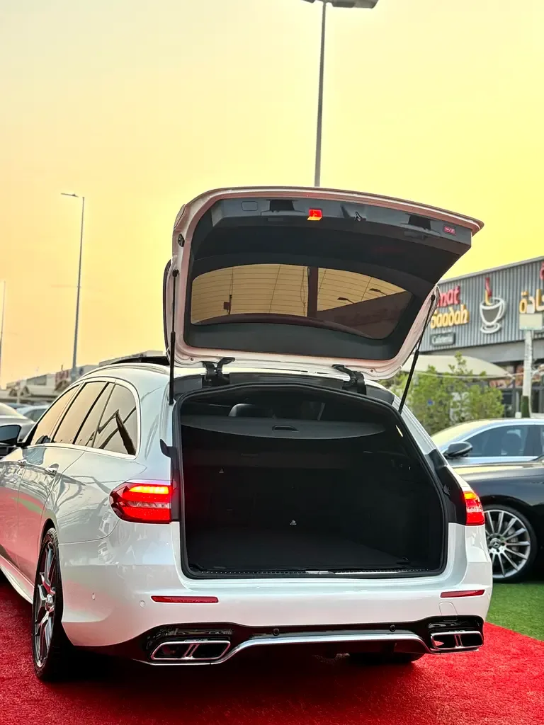 Mercedes-Benz E-Class E 63 AMG 4MATIC+ 9G-TRONIC (571 hp) - 19