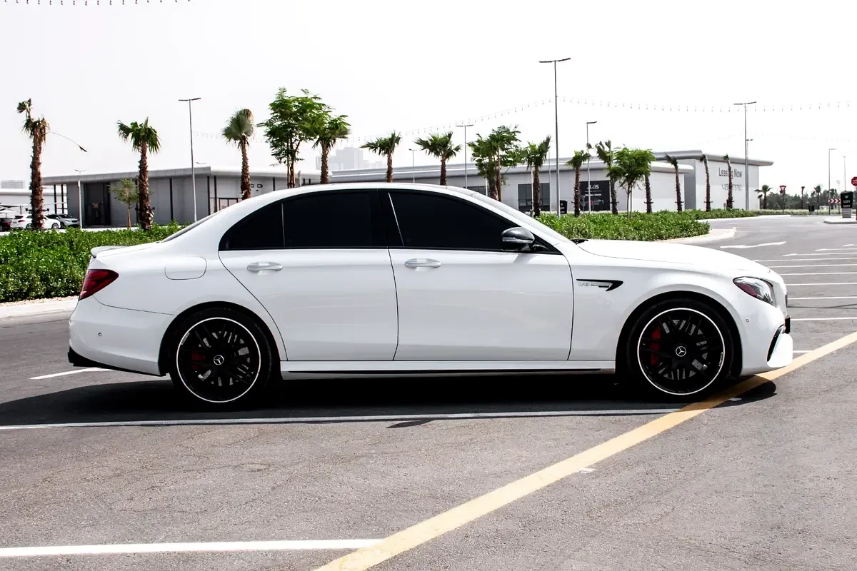 Mercedes-Benz E-Class E 63 AMG 4MATIC+ 9G-TRONIC (571 hp) - 4