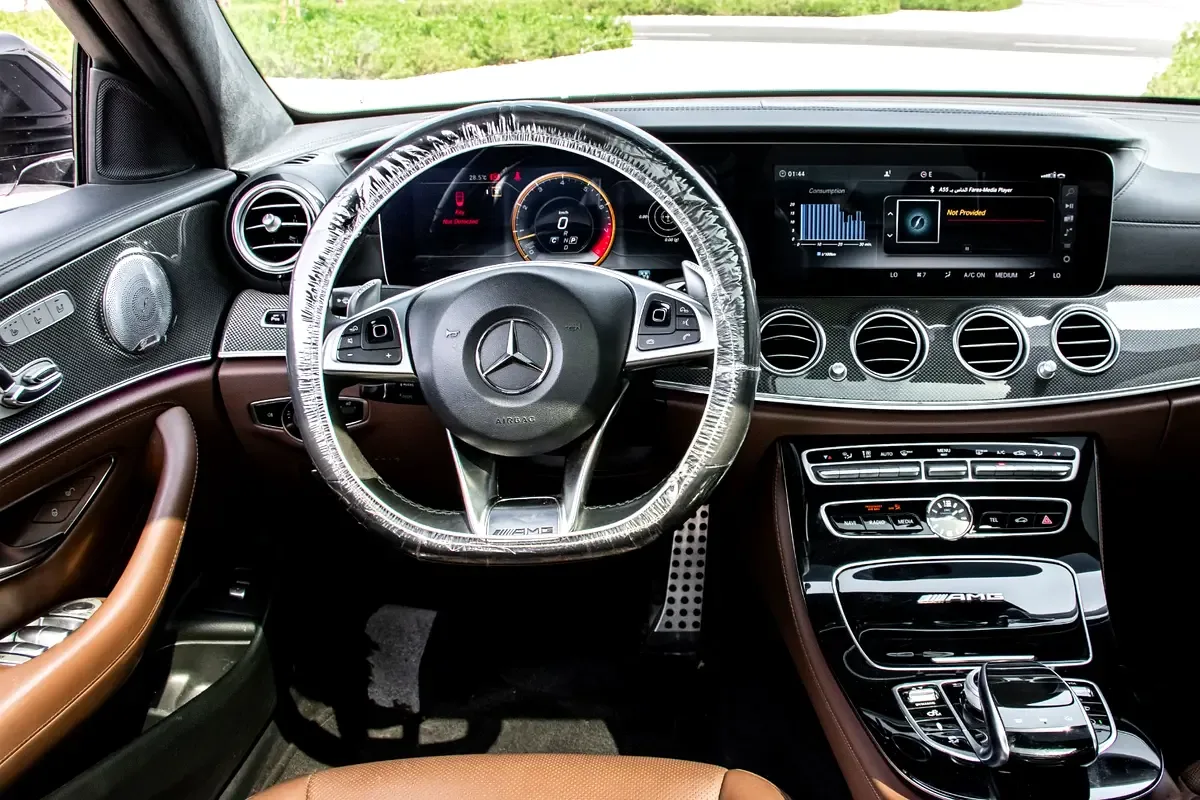 Mercedes-Benz E-Class E 63 AMG 4MATIC+ 9G-TRONIC (571 hp) - 11