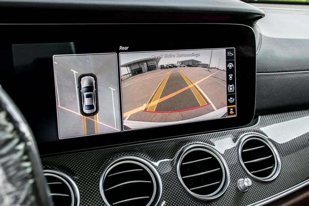 Mercedes-Benz E-Class E 63 AMG 4MATIC+ 9G-TRONIC (571 hp) - 15