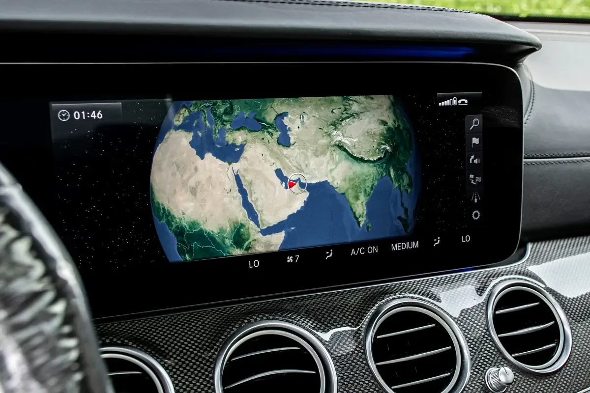 Mercedes-Benz E-Class E 63 AMG 4MATIC+ 9G-TRONIC (571 hp) - 14