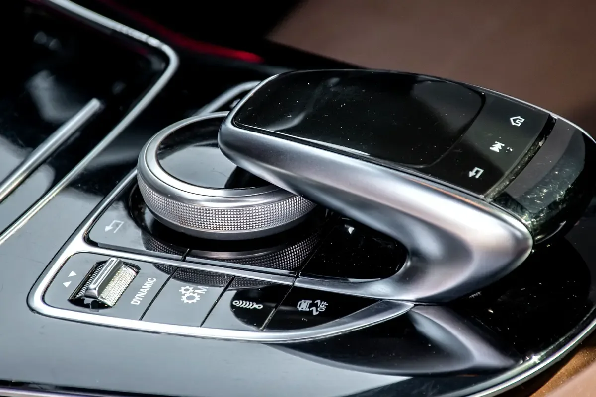 Mercedes-Benz E-Class E 63 AMG 4MATIC+ 9G-TRONIC (571 hp) - 17