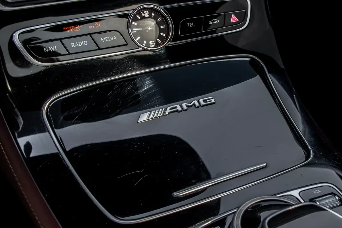 Mercedes-Benz E-Class E 63 AMG 4MATIC+ 9G-TRONIC (571 hp) - 19
