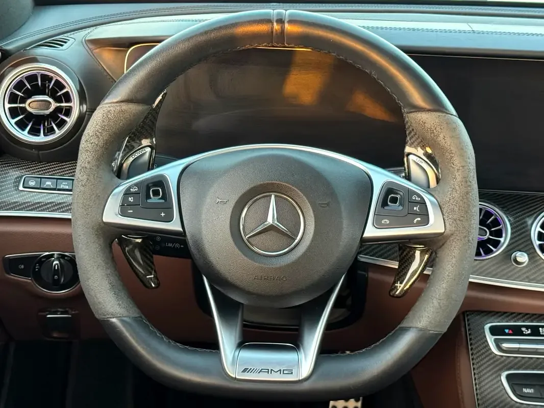 Mercedes-Benz E-Class E 63 AMG SpeedShift (557 hp) - 16