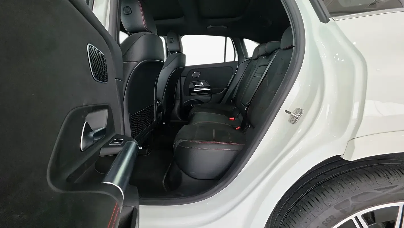 Mercedes-Benz EQA E AT (190 حصان) - 12