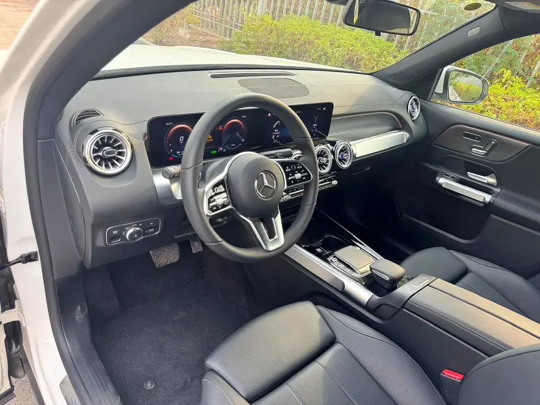 Mercedes-Benz EQB AT 4WD (292 حصان) - 5