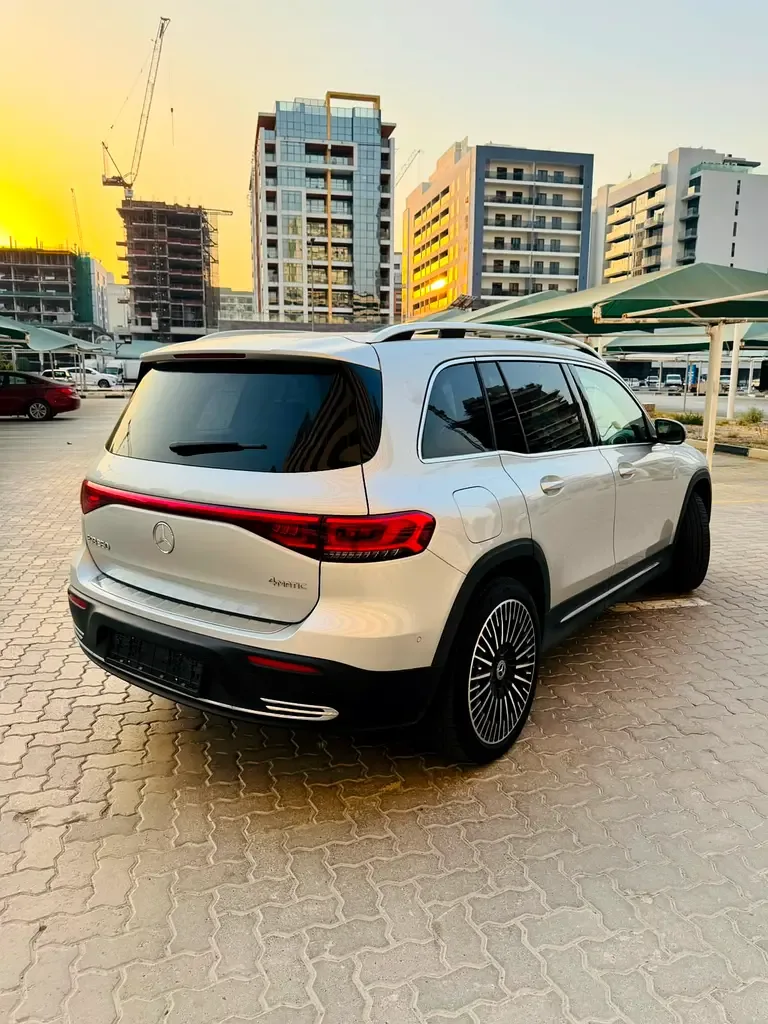 Mercedes-Benz EQB E AT AWD (228 حصان) - 5