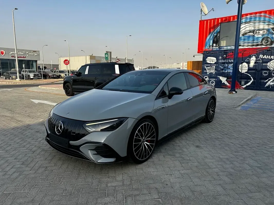 Mercedes-Benz EQE AT 4WD (408 hp)
