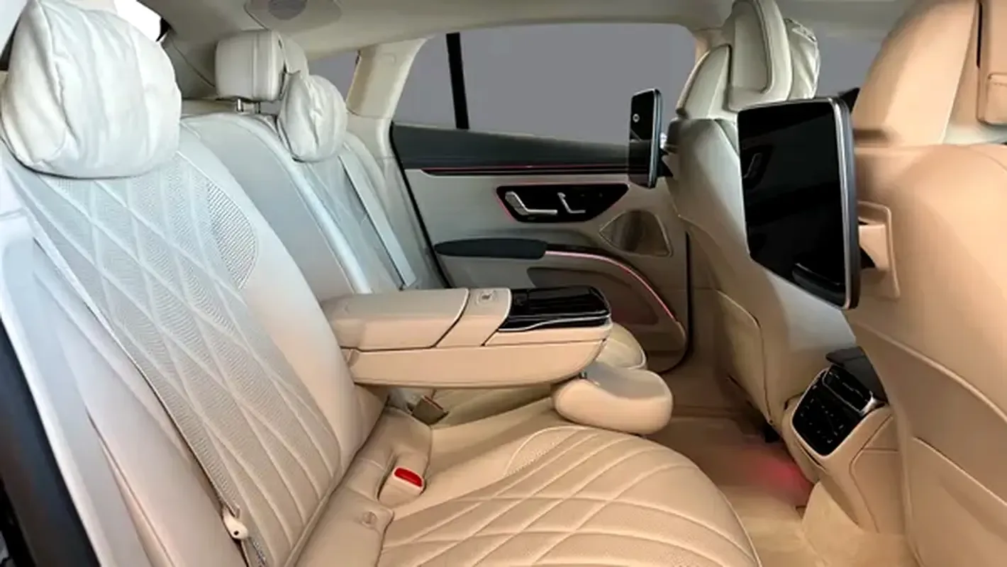 Mercedes-Benz EQS AT 4WD (524 حصان) - 14