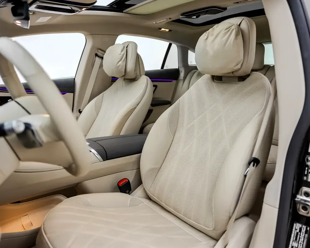 Mercedes-Benz EQS AT 4WD (524 حصان) - 17