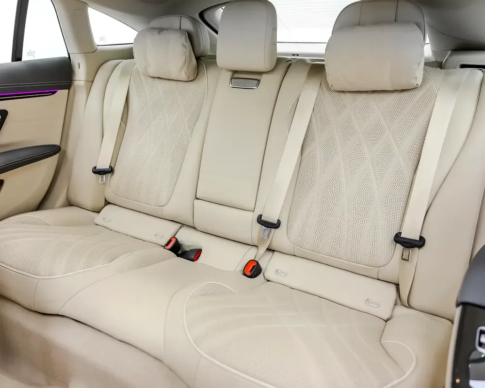 Mercedes-Benz EQS AT 4WD (524 حصان) - 18