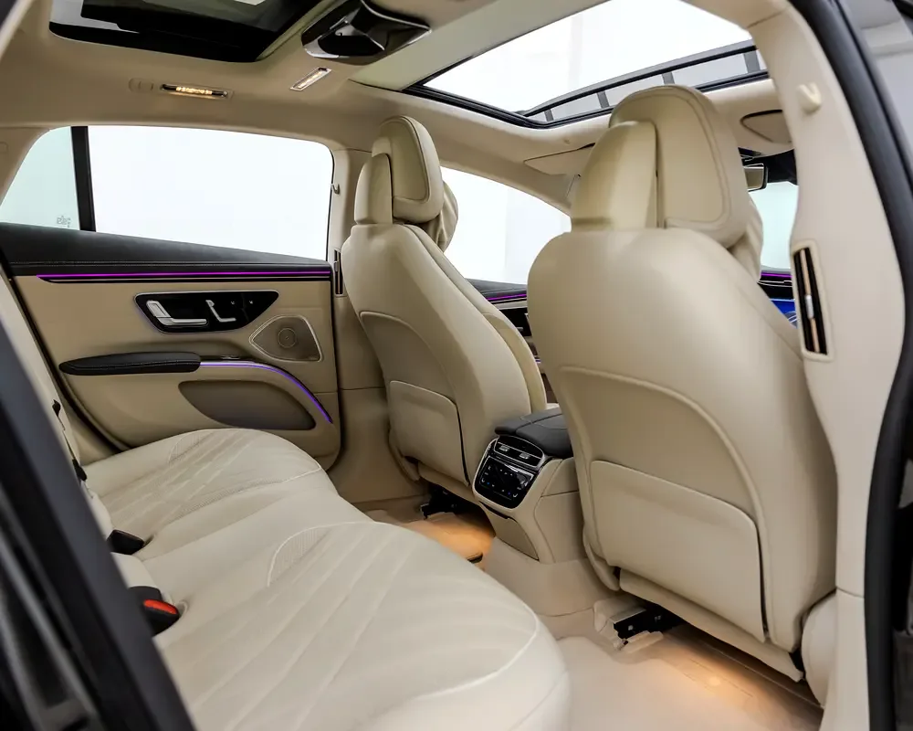 Mercedes-Benz EQS AT 4WD (524 حصان) - 19