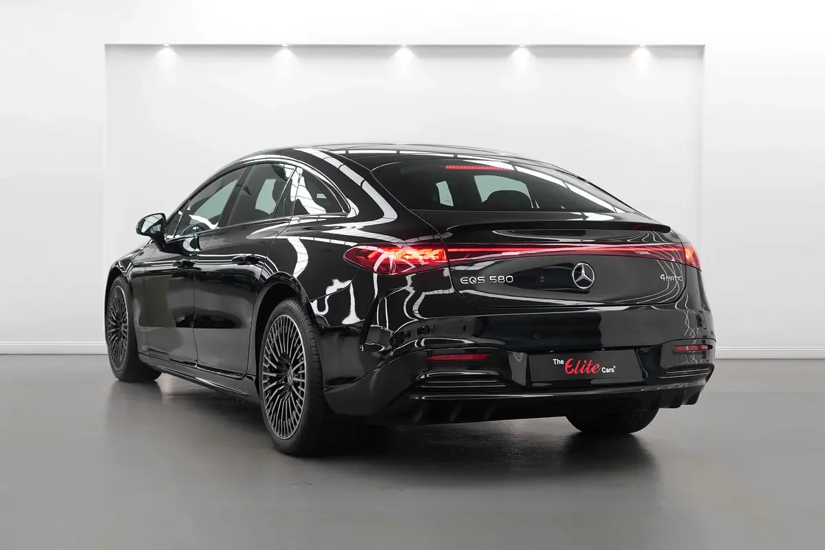 Mercedes-Benz EQS AT 4WD (524 حصان) - 4
