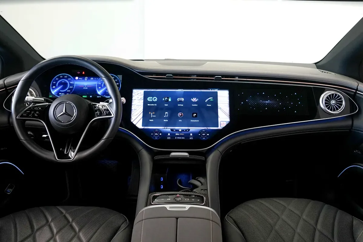 Mercedes-Benz EQS AT 4WD (524 حصان) - 8