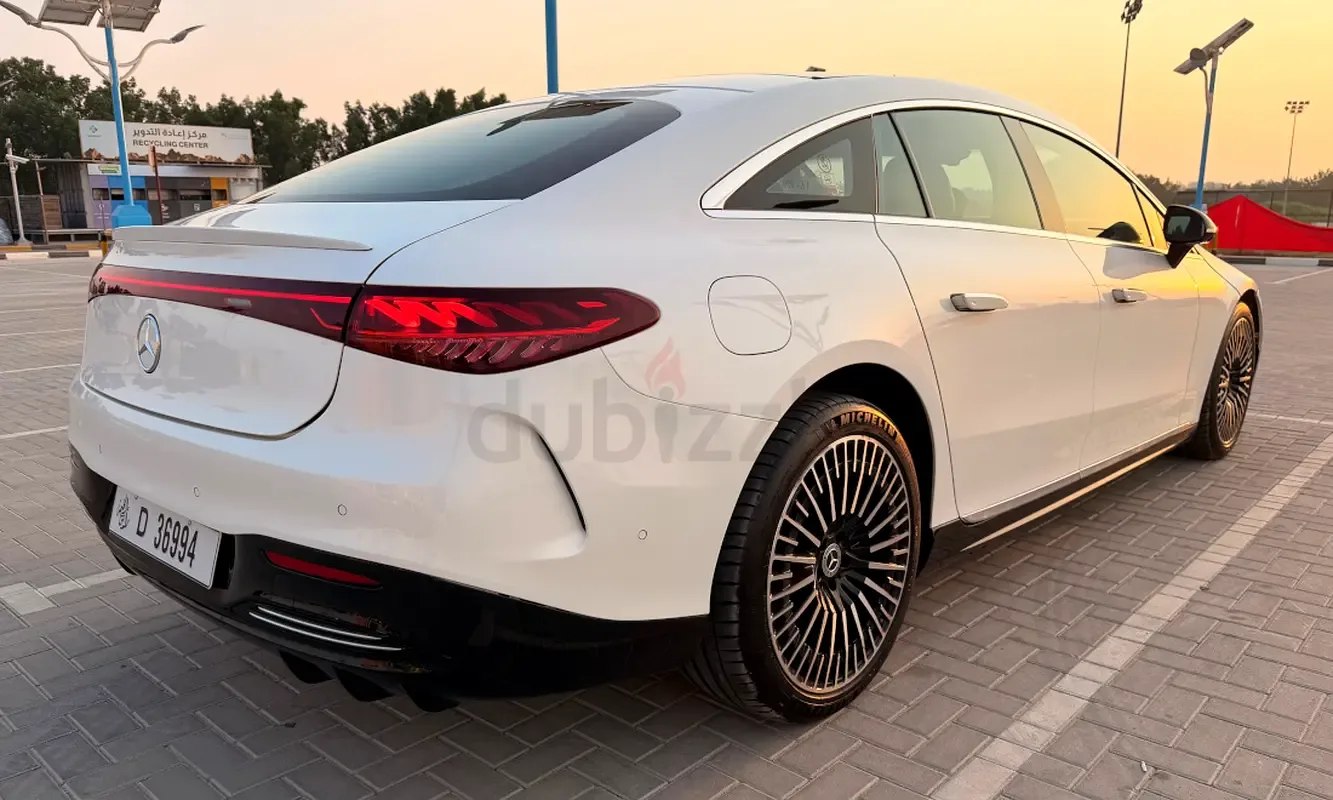 Mercedes-Benz EQS AT 4WD (524 hp) - 4