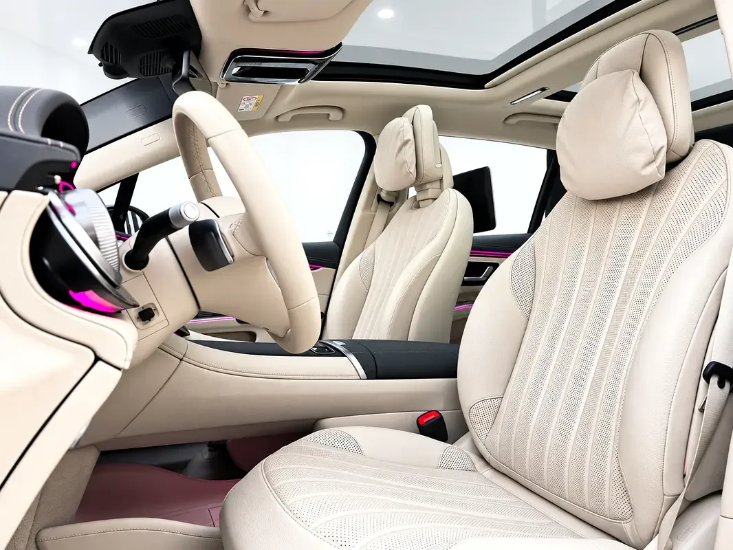Mercedes-Benz EQS E AT AWD (523 حصان) - 11