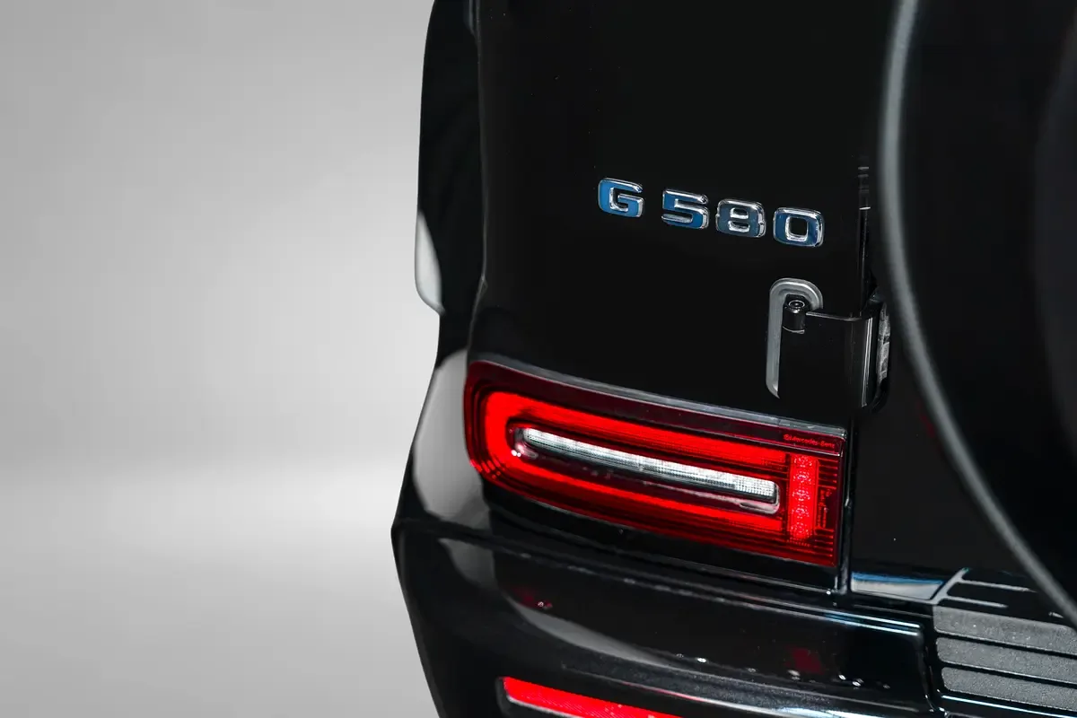 Mercedes-Benz G-Class AT 4WD (587 حصان) - 9