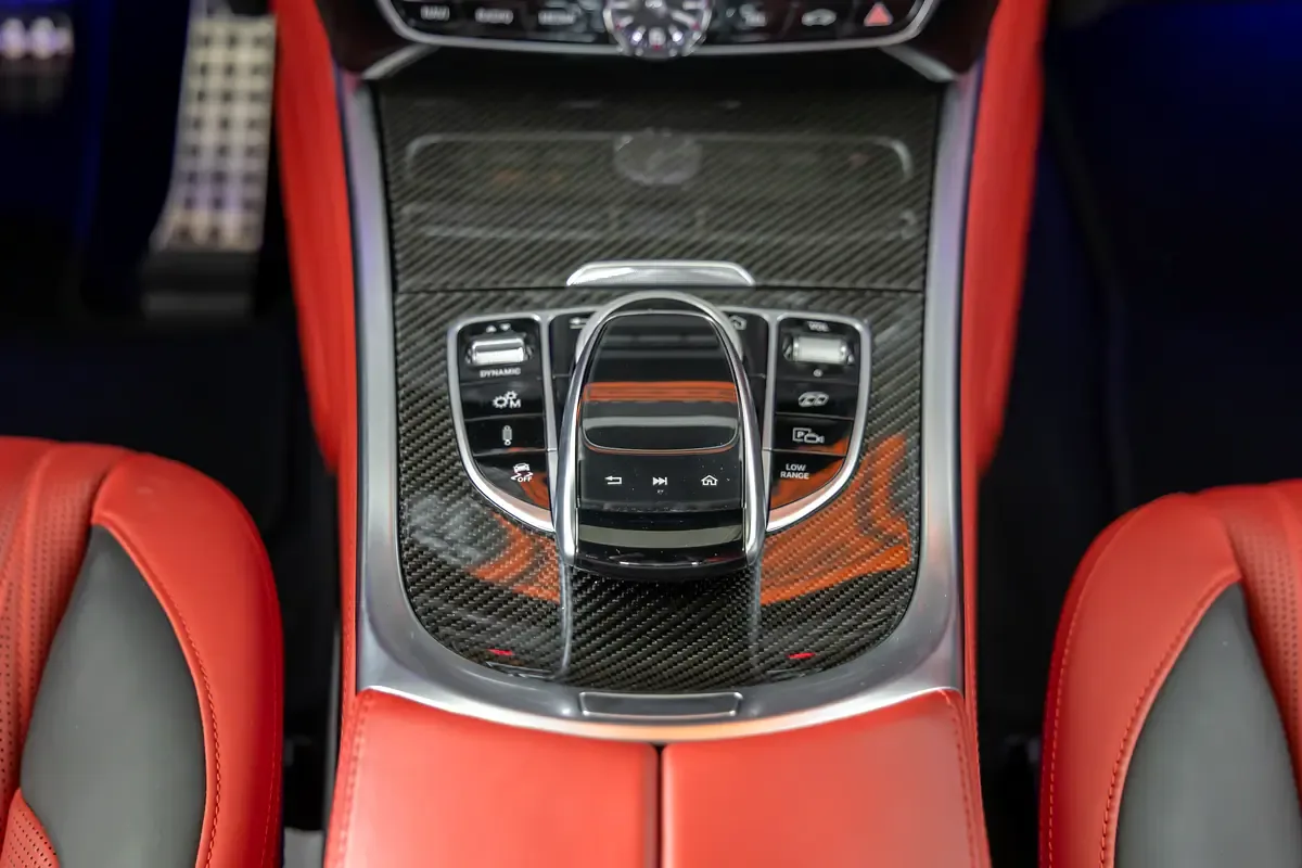 Mercedes-Benz G-Class G 63 AMG Speedshift 4Matic (585 حصان) - 18