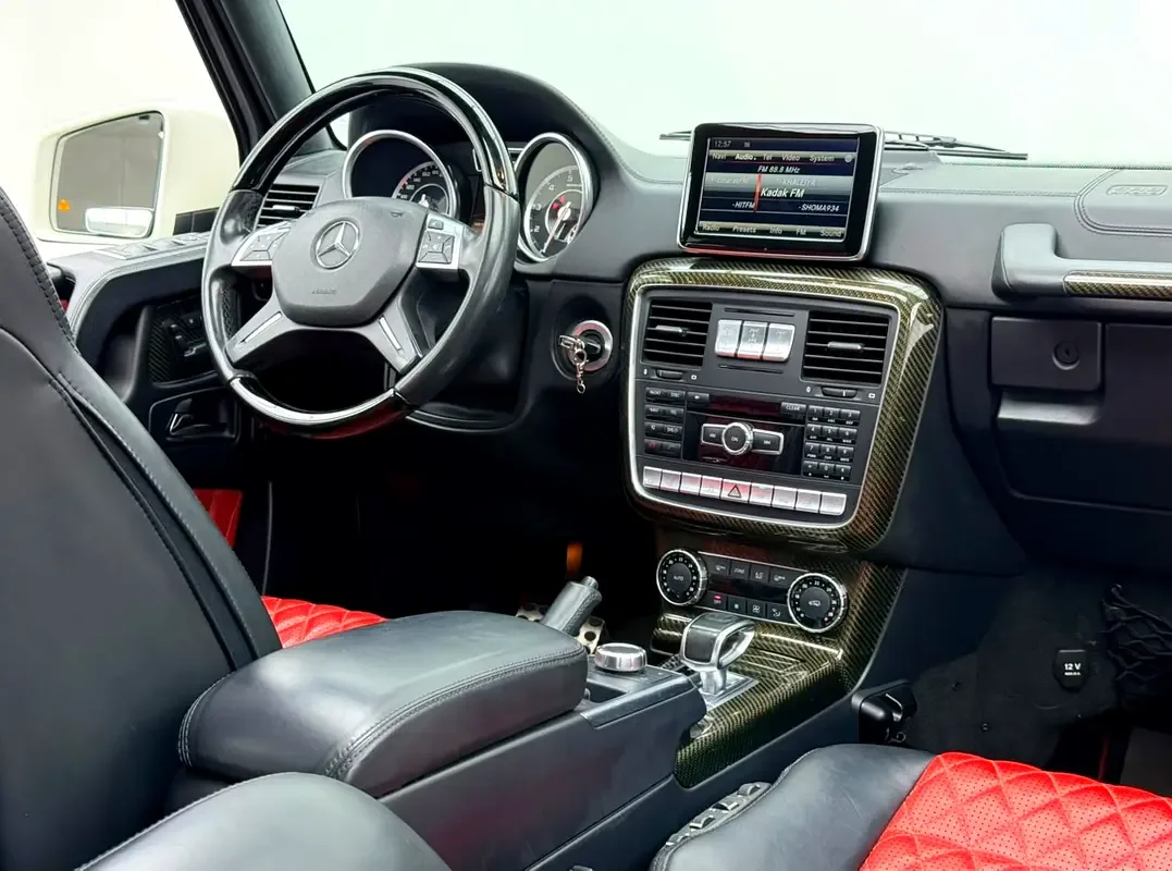 Mercedes-Benz G-Class G 63 AMG Speedshift Plus 7G-Tronic (571 hp) - 12