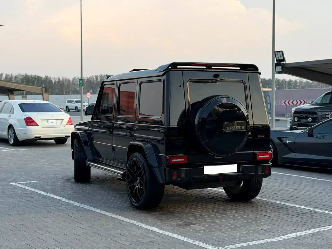 Mercedes-Benz G-Class G 63 AMG Speedshift Plus 7G-Tronic (571 hp) - 2