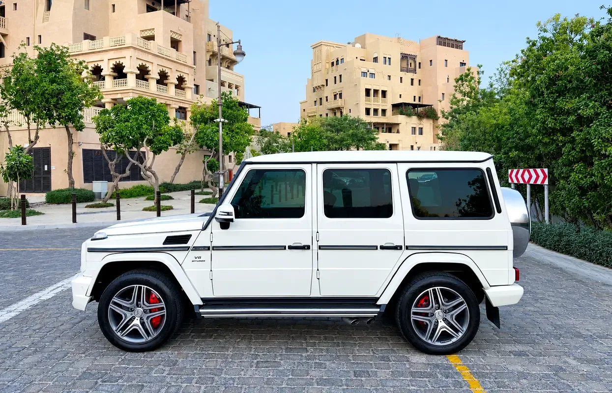 Mercedes-Benz G-Class G 63 AMG Speedshift Plus 7G-Tronic (571 hp) - 3
