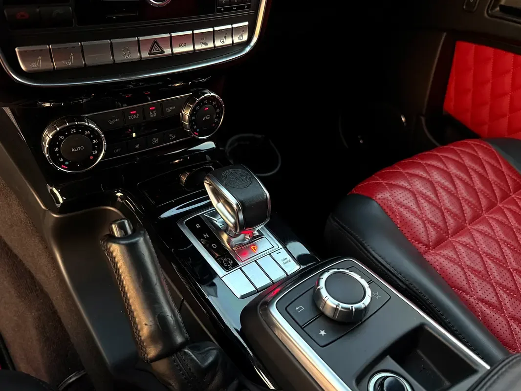 Mercedes-Benz G-Class G 63 AMG Speedshift Plus 7G-Tronic (571 hp) - 12