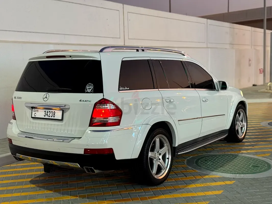 Mercedes-Benz GL-Class GL 500 7G-Tronic 4MATIC (388 حصان) - 2