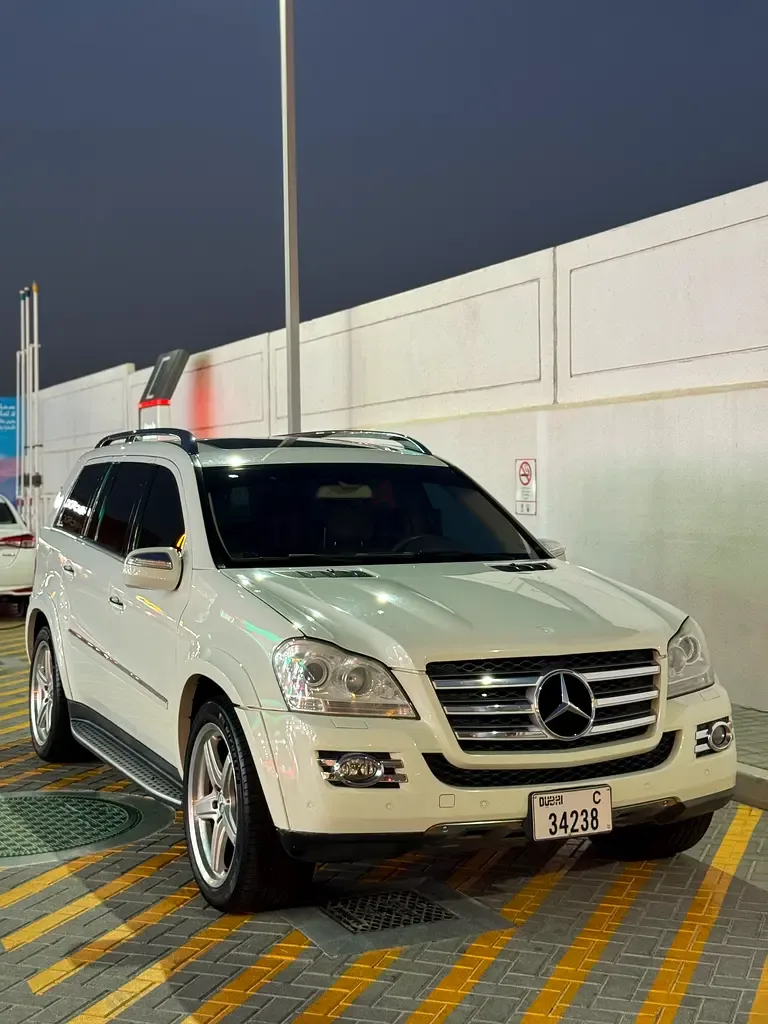 Mercedes-Benz GL-Class GL 500 7G-Tronic 4MATIC (388 hp)