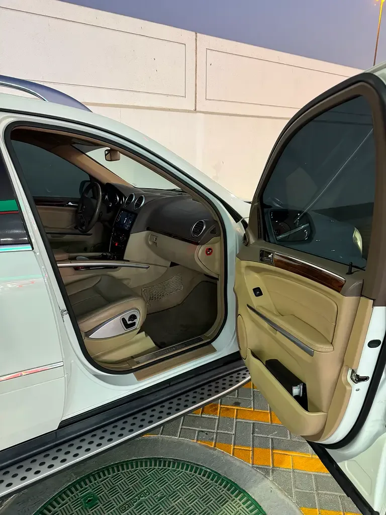 Mercedes-Benz GL-Class GL 500 7G-Tronic 4MATIC (388 حصان) - 14