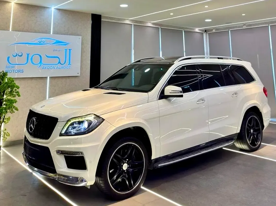 Mercedes-Benz GL-Class GL 500 BlueEfficiency 7G-Tronic Plus 4Matic (435 hp)