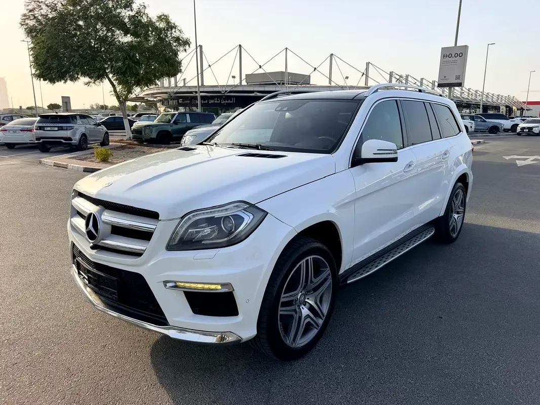 Mercedes-Benz GL-Class GL 500 BlueEfficiency 7G-Tronic Plus 4Matic (435 hp)