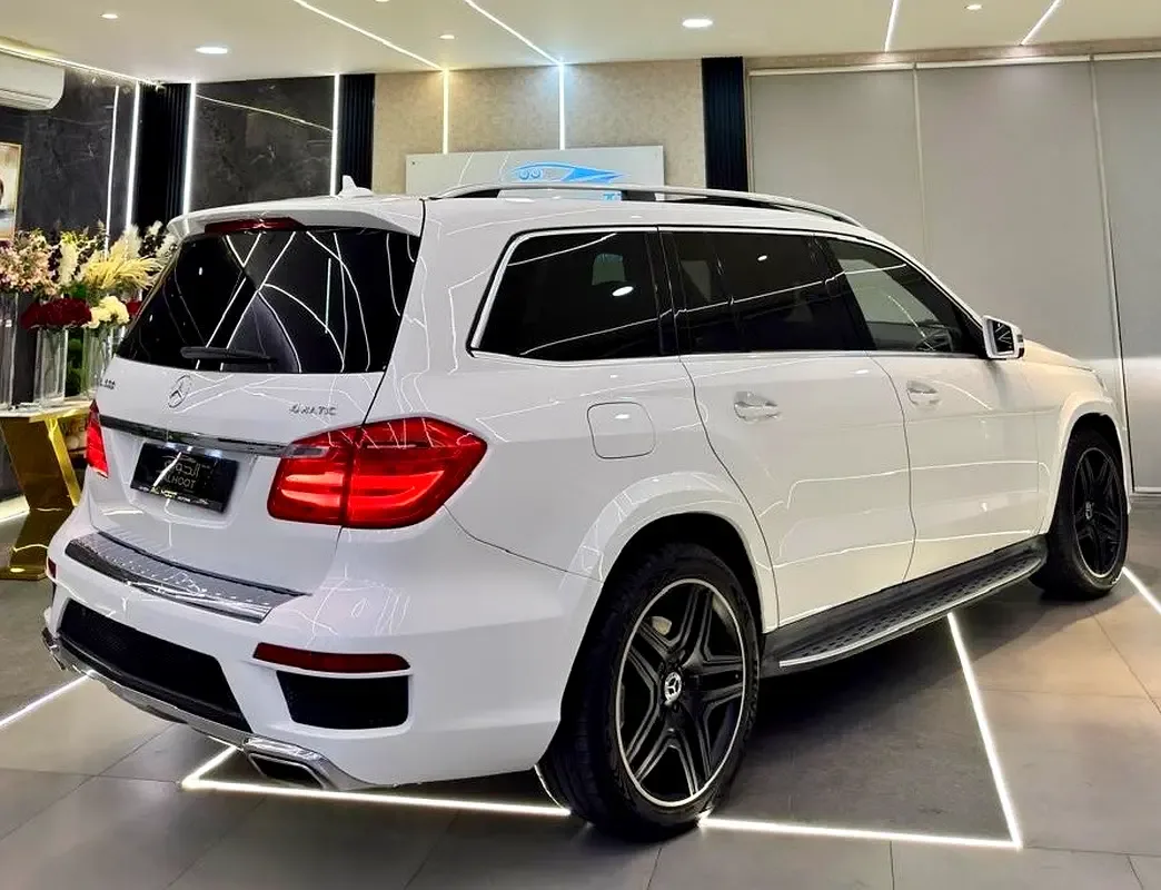 Mercedes-Benz GL-Class GL 500 BlueEfficiency 7G-Tronic Plus 4Matic (435 hp)
