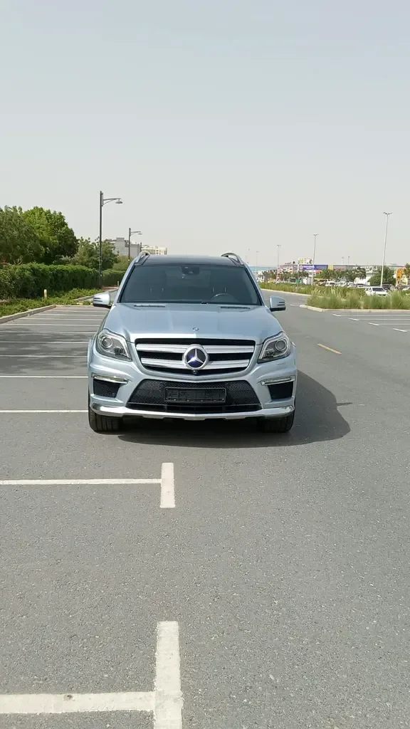 Mercedes-Benz GL-Class GL 500 BlueEfficiency 7G-Tronic Plus 4Matic (435 hp)
